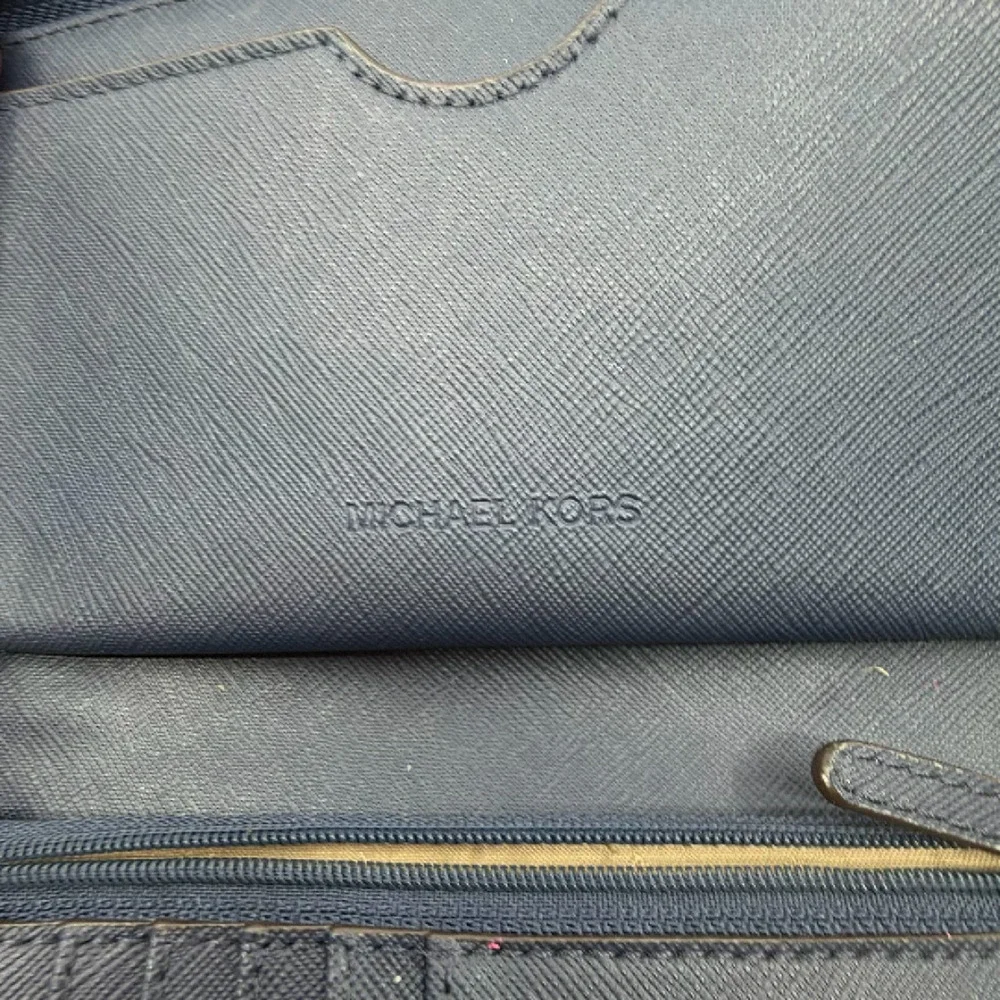 Michael Kors Jet Set Travel Continental Blue Pebbled Leather Wallet
